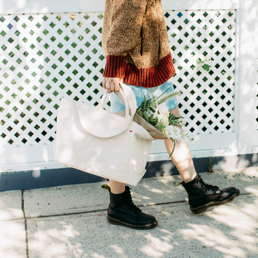 Utility Canvas Crossbody Tote: Natural