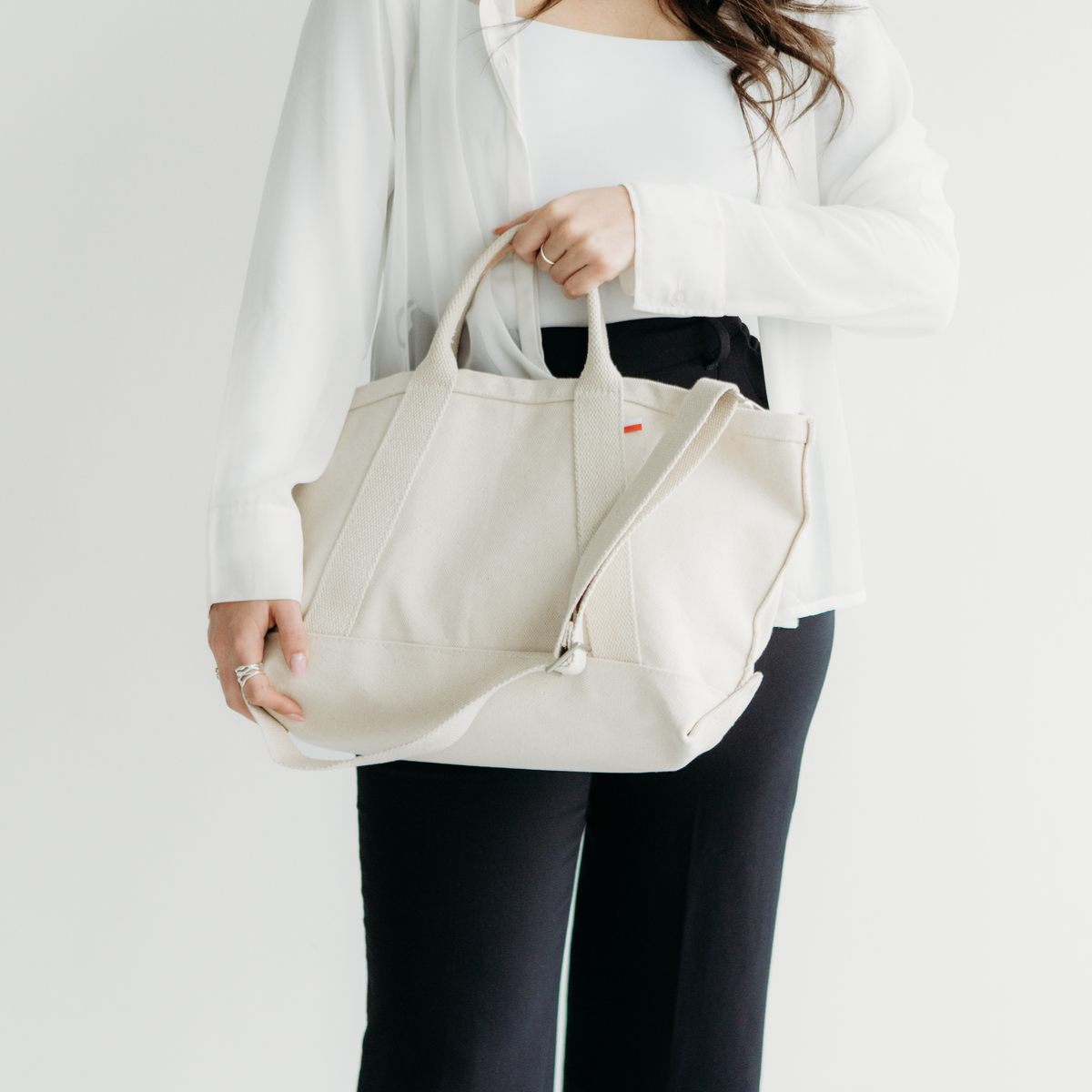 Utility Canvas Crossbody Tote: Natural
