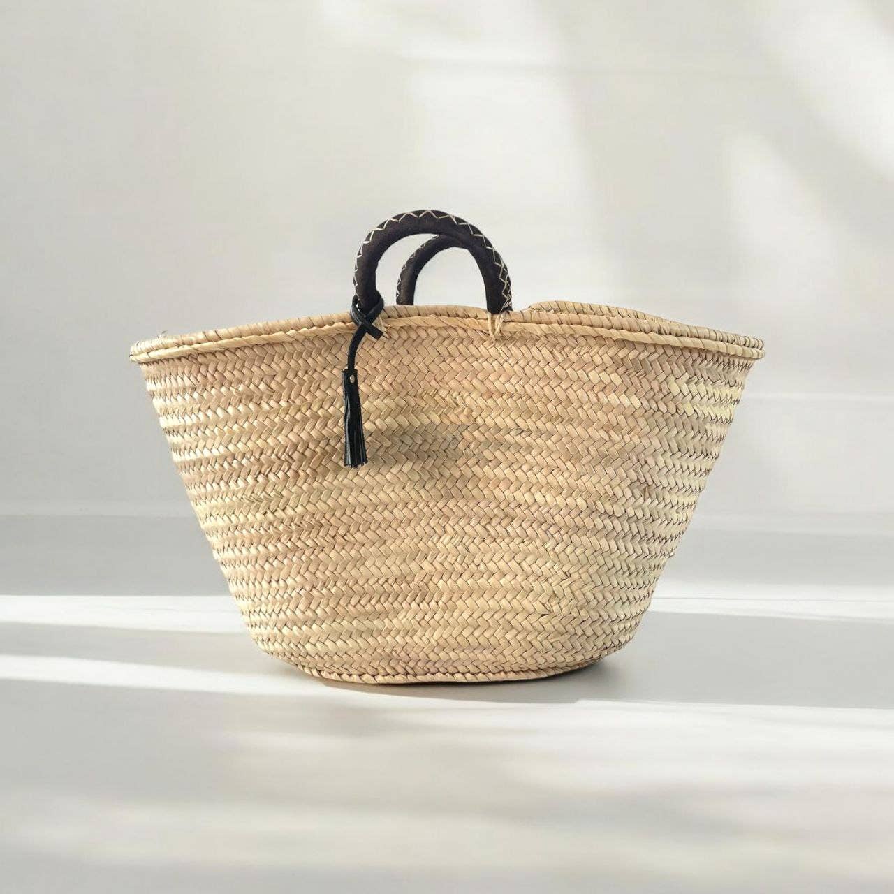 Summer Beach Bag, French Market Bag, Short Leather Handle.: Black / Leather